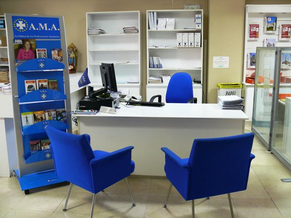 Commercial property in Barcelona, Spain, 190 sq.m - picture 1