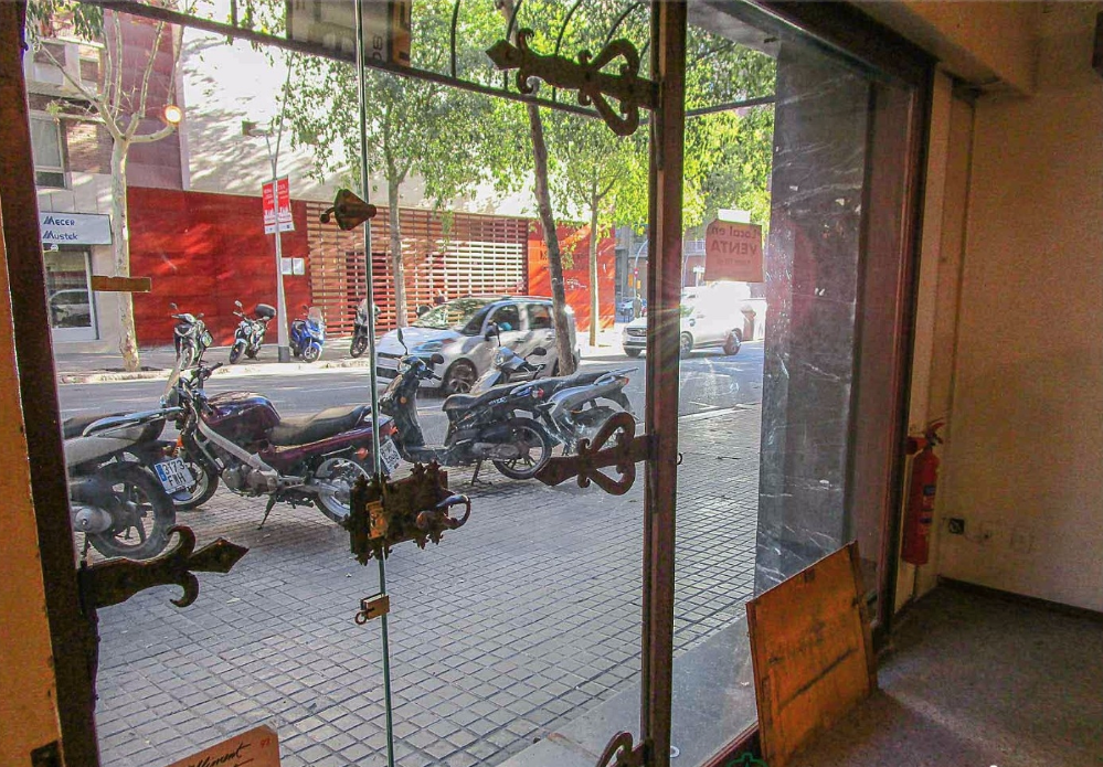 Commercial property in Barcelona, Spain, 475 sq.m - picture 1