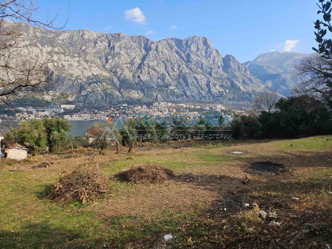 Land in Prcanj, Montenegro, 3 078 sq.m - picture 1