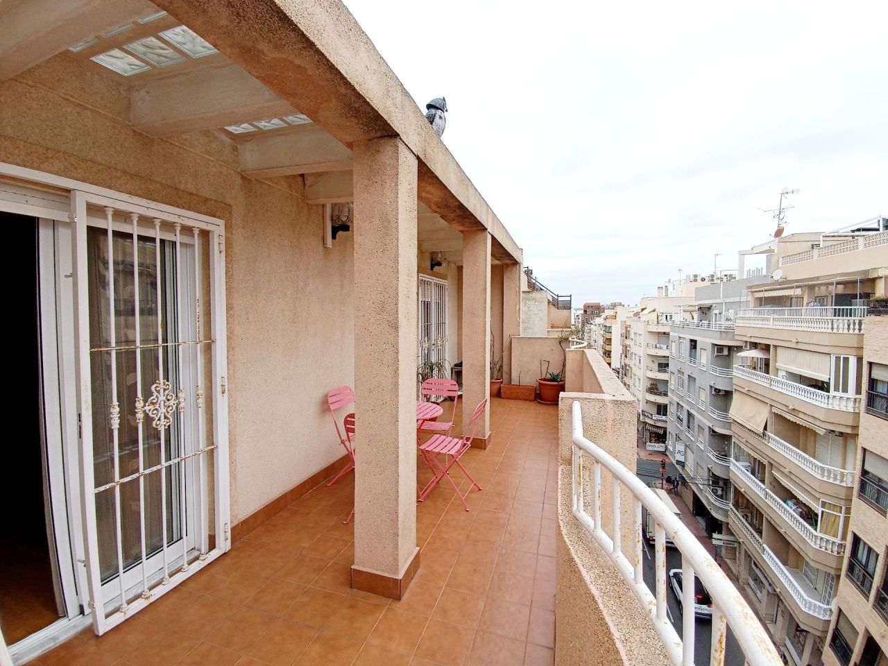 Penthouse in Torrevieja, Spain, 156 sq.m - picture 1