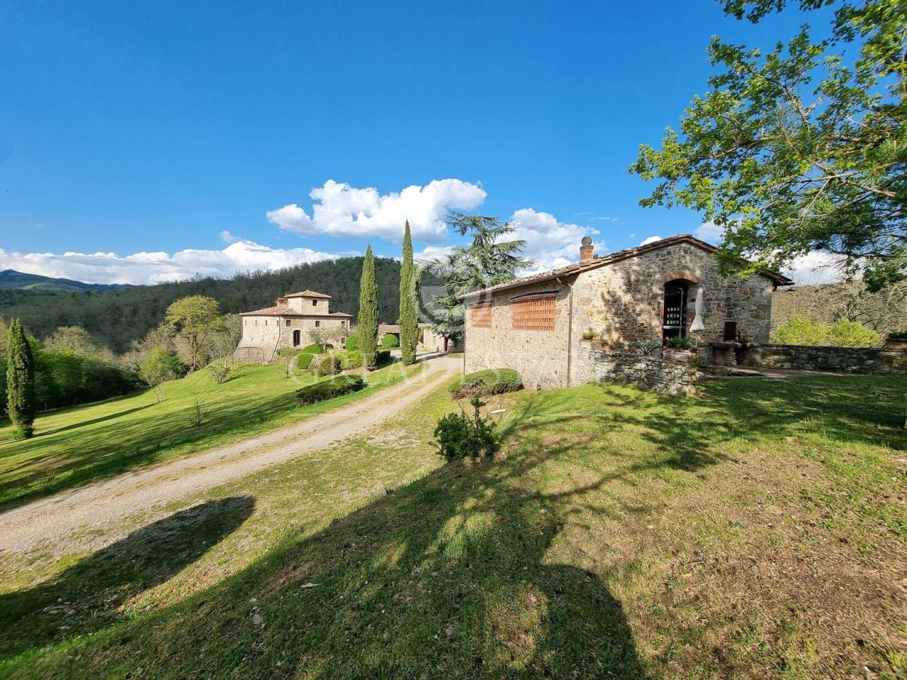 House in Chianti, Italy, 658.9 sq.m - picture 1