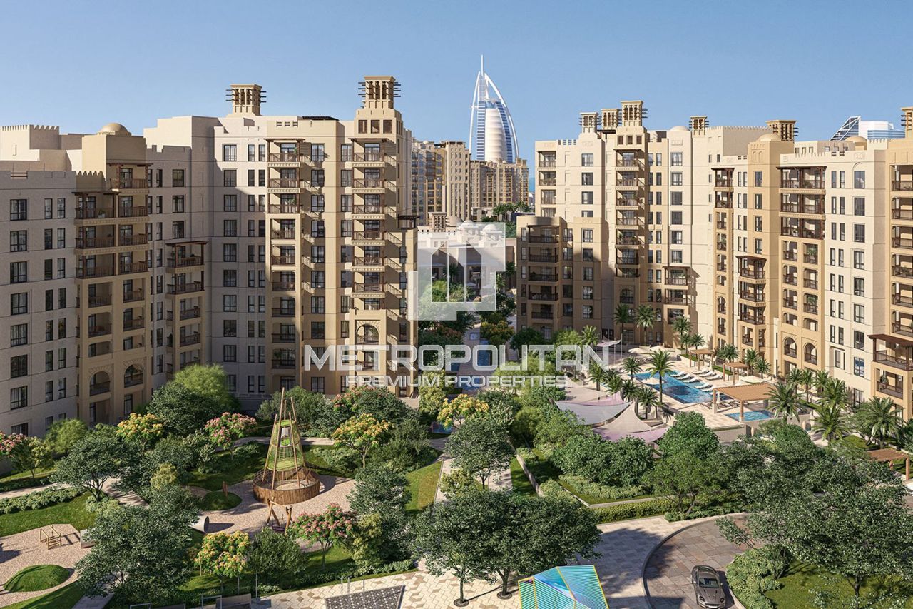 Apartamento en Dubái, EAU, 176 m2 - imagen 1