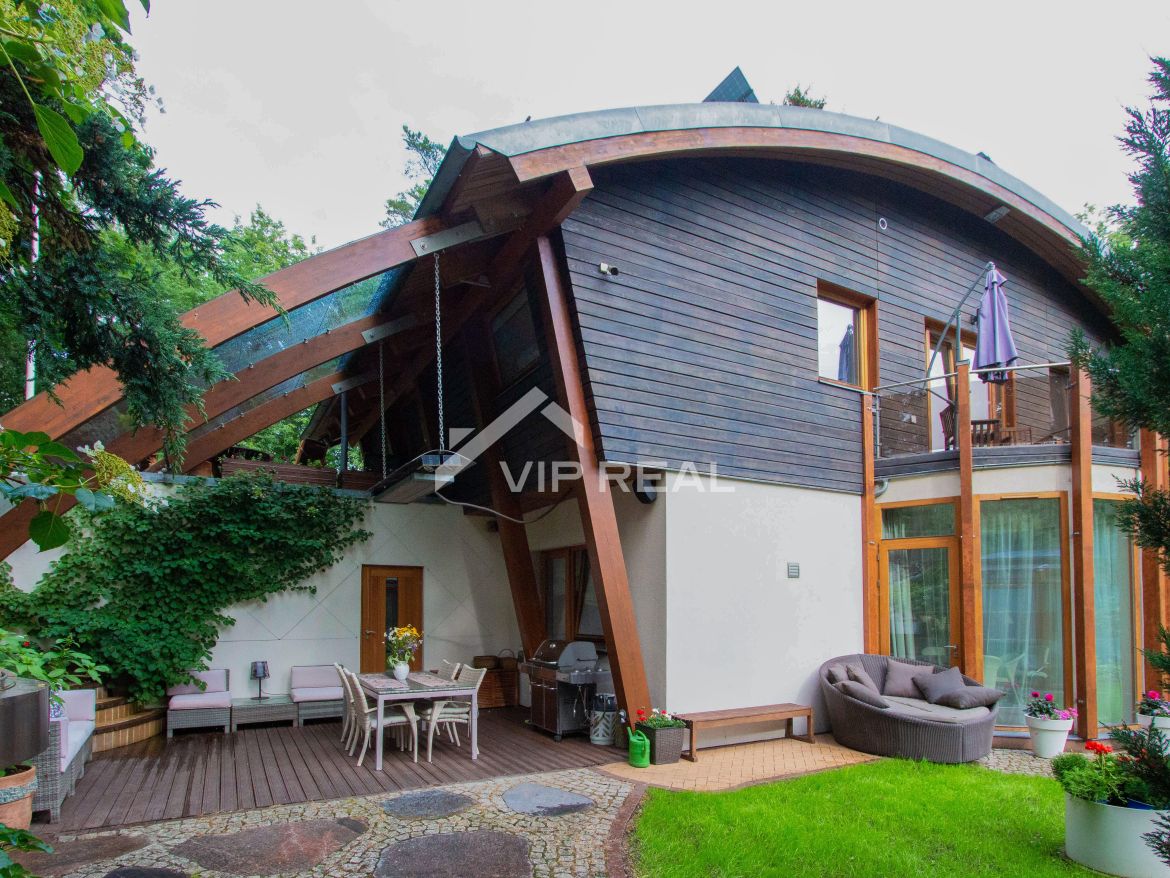 House in Jurmala, Latvia, 389 sq.m - picture 1