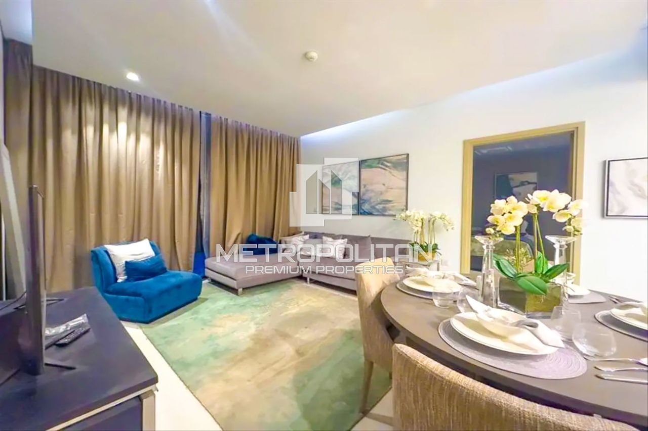 Apartment in Dubai, UAE, 76 m² - picture 1