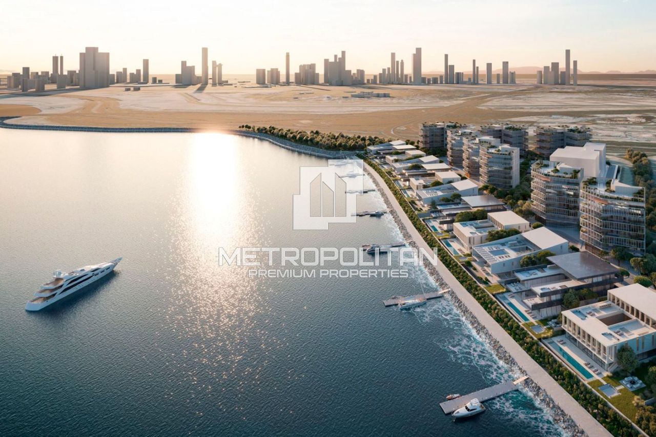 Apartment in Dubai, UAE, 333 sq.m - picture 1