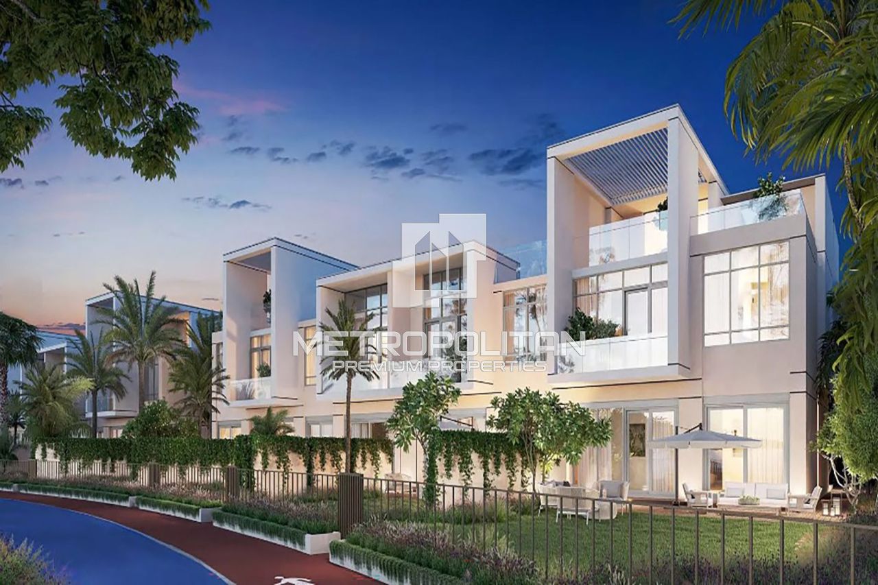 Villa à Dubaï, EAU, 361 m2 - image 1
