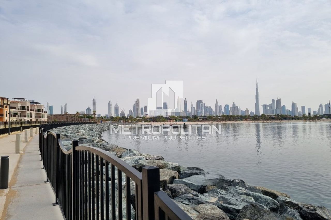 Stadthaus in Dubai, VAE, 636 m2 - Foto 1