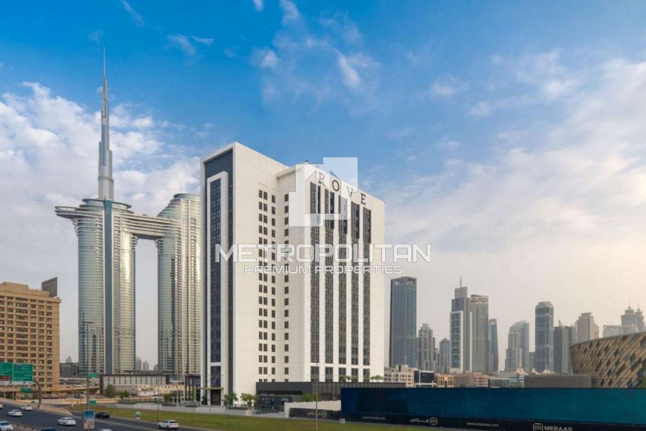 Apartment in Dubai, UAE, 23 sq.m - picture 1