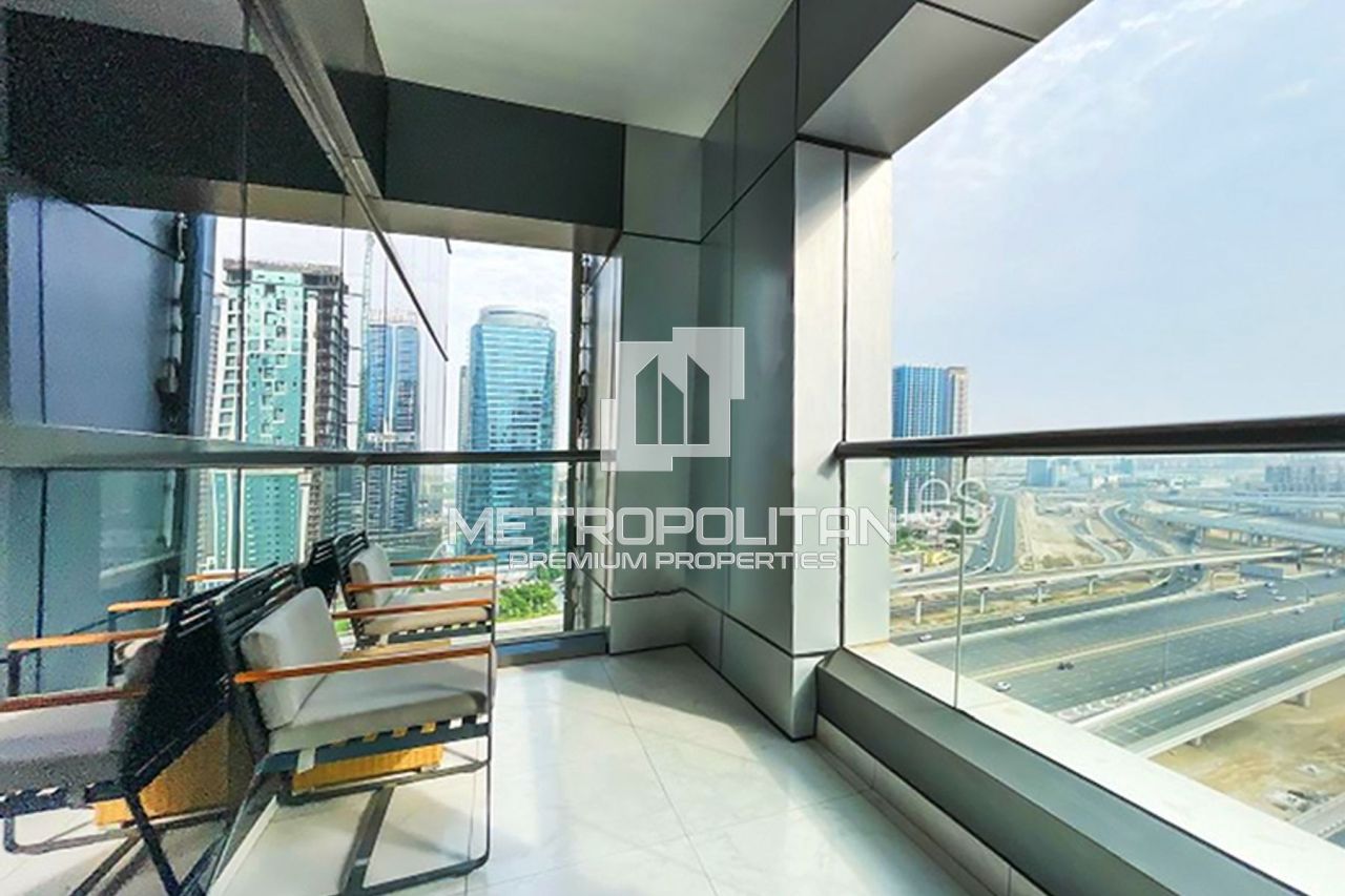 Apartment in Dubai, UAE, 41 sq.m - picture 1