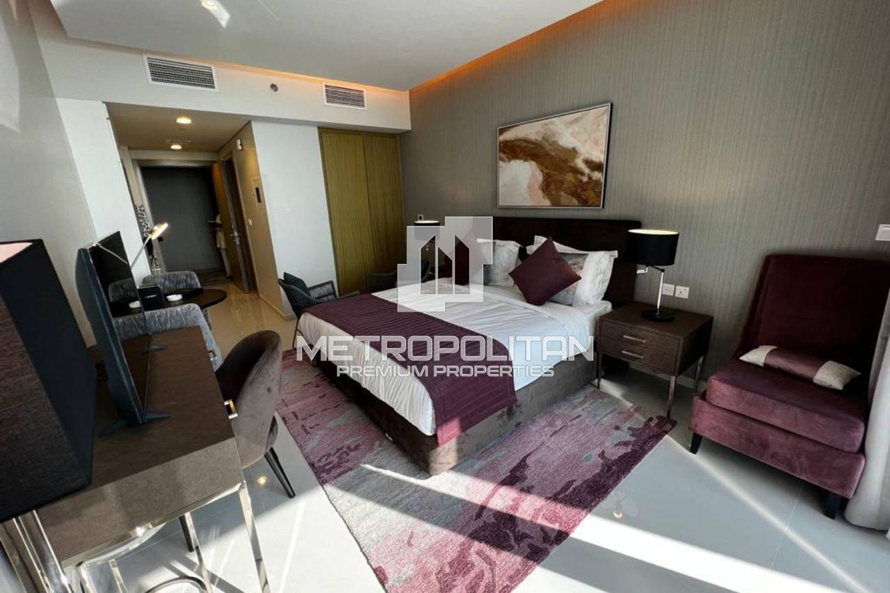 Apartment in Dubai, UAE, 40 m² - picture 1