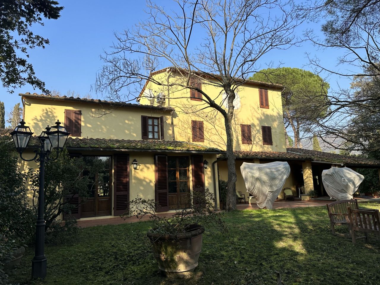Casa en Montecatini Terme, Italia, 800 m2 - imagen 1