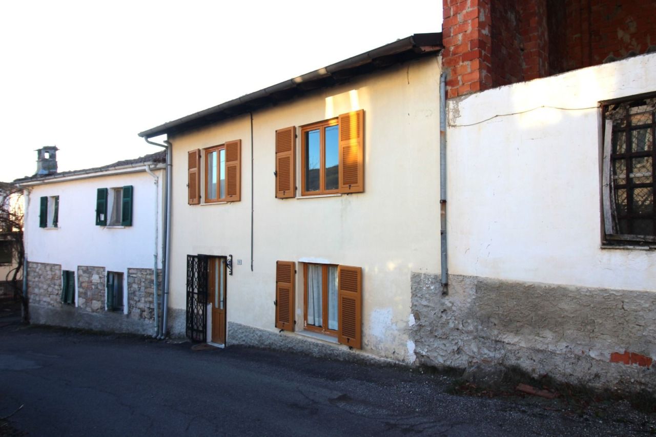 House in Alessandria, Italy, 70 sq.m - picture 1