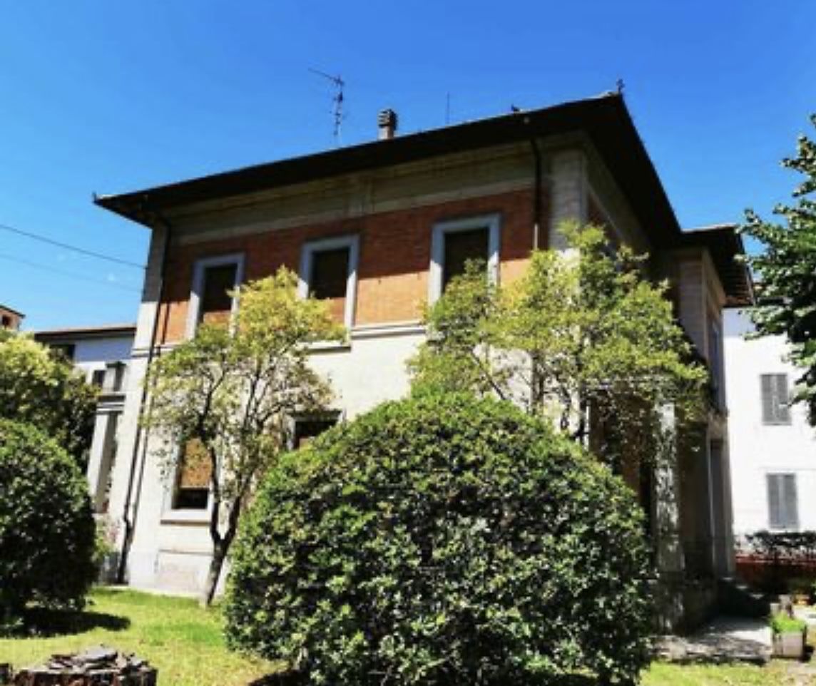 House in Montecatini Terme, Italy, 450 sq.m - picture 1