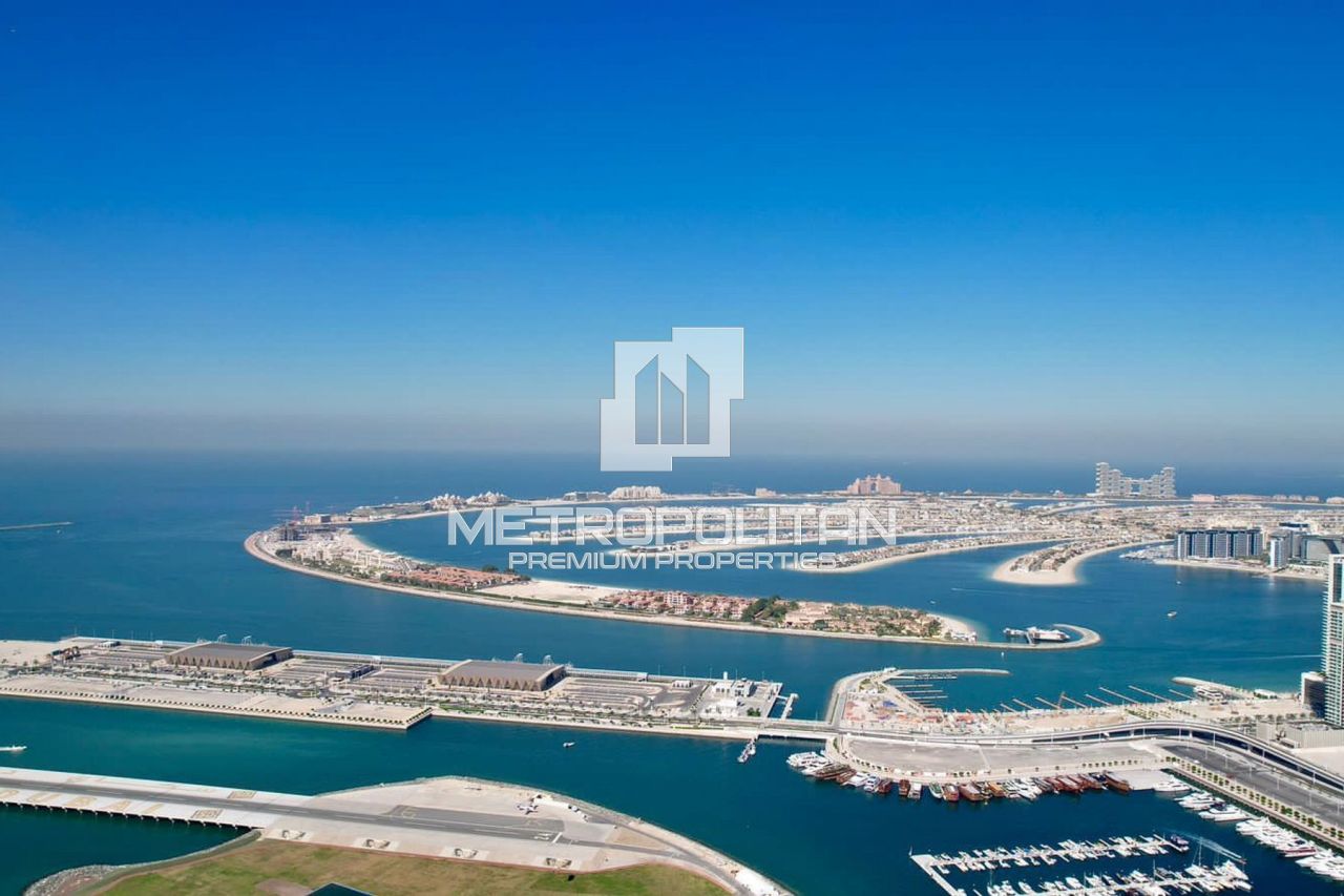 Penthouse in Dubai, UAE, 623 sq.m - picture 1