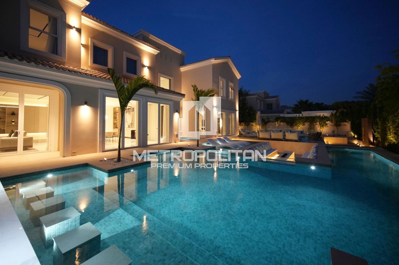 Villa en Dubái, EAU, 1 555 m2 - imagen 1