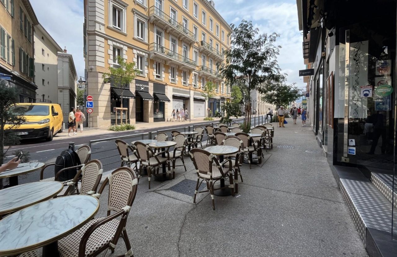 Café, Restaurant in Nizza, Frankreich, 290 m2 - Foto 1
