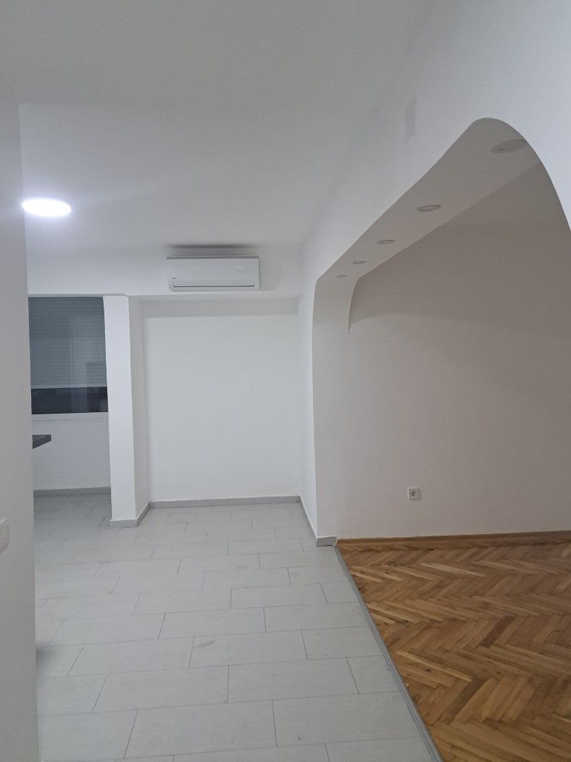 Flat in Bar, Montenegro, 60 sq.m - picture 1