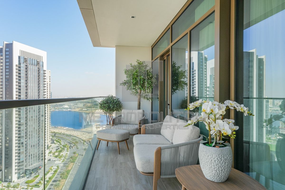 Apartment in Dubai, UAE, 102 sq.m - picture 1