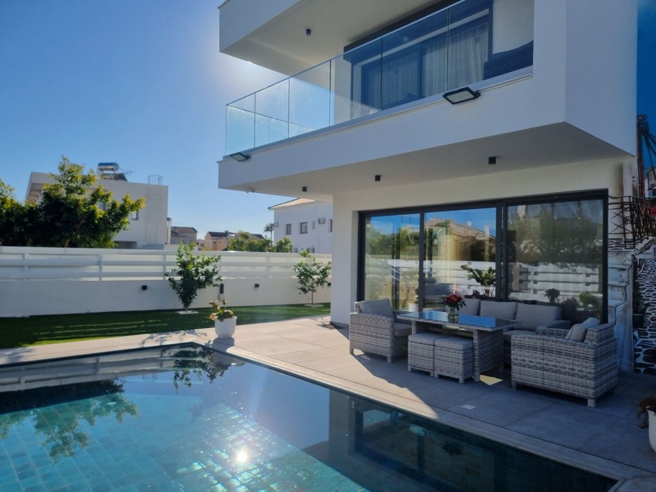 Villa in Larnaca, Cyprus, 265 sq.m - picture 1