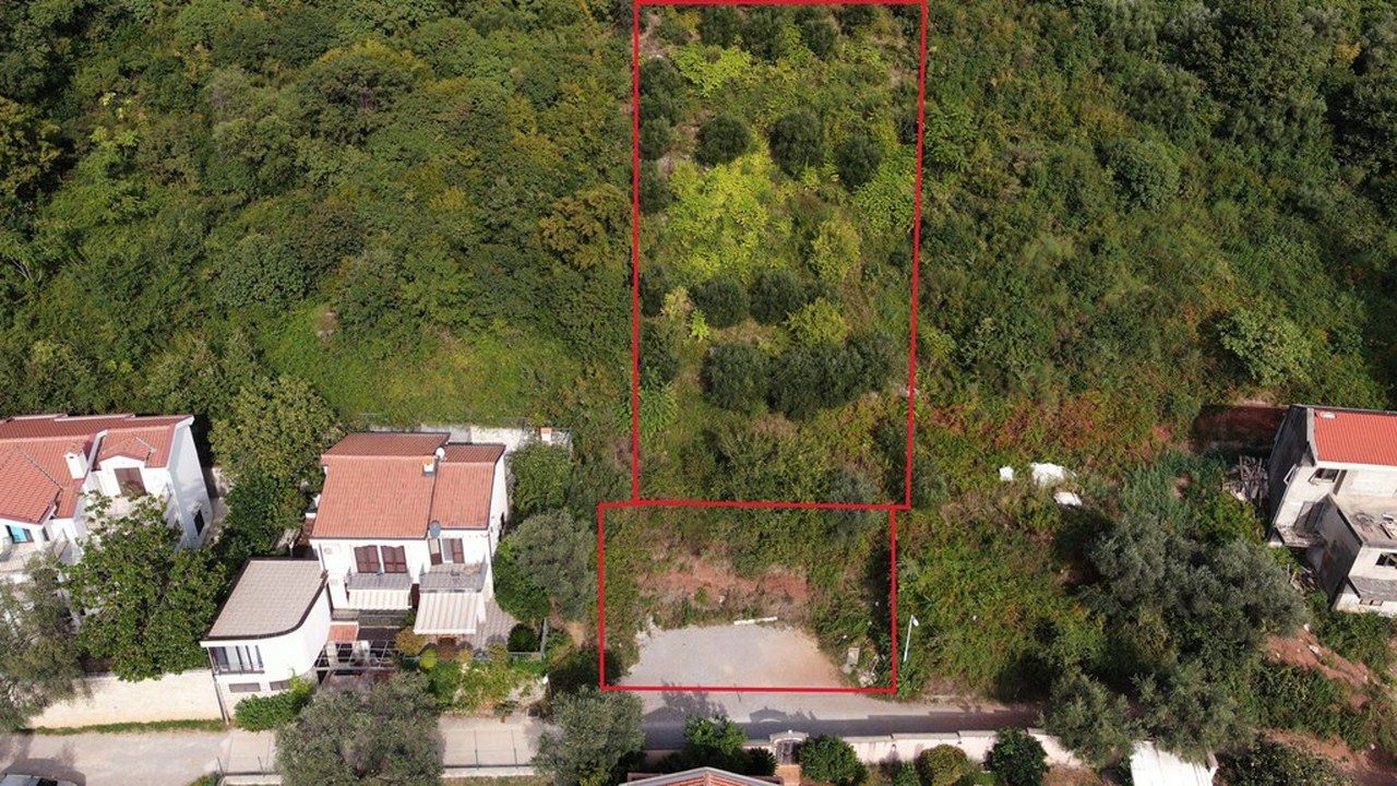 Grundstück in Budva, Montenegro, 1 967 m2 - Foto 1