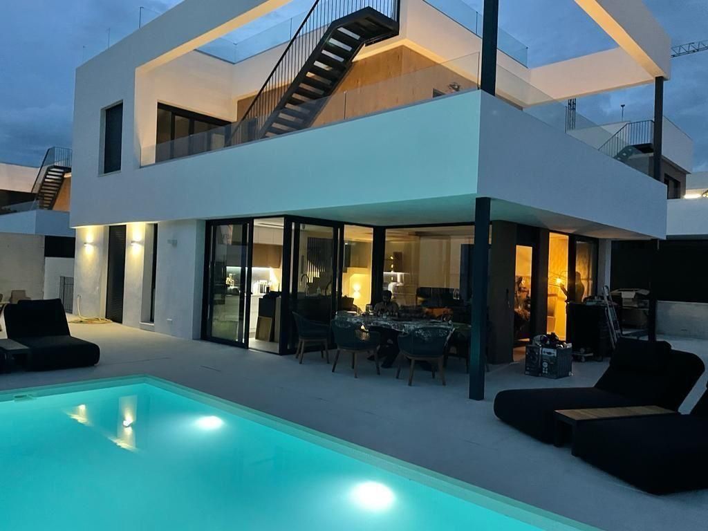 Villa in Finestrat, Spanien, 320 m2 - Foto 1