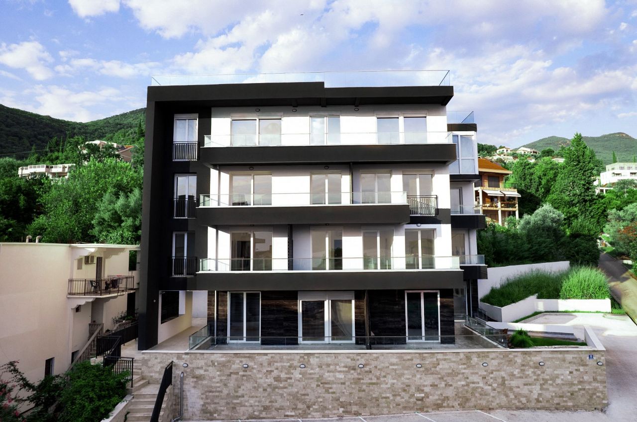 Wohnung in Tivat, Montenegro, 43 m2 - Foto 1