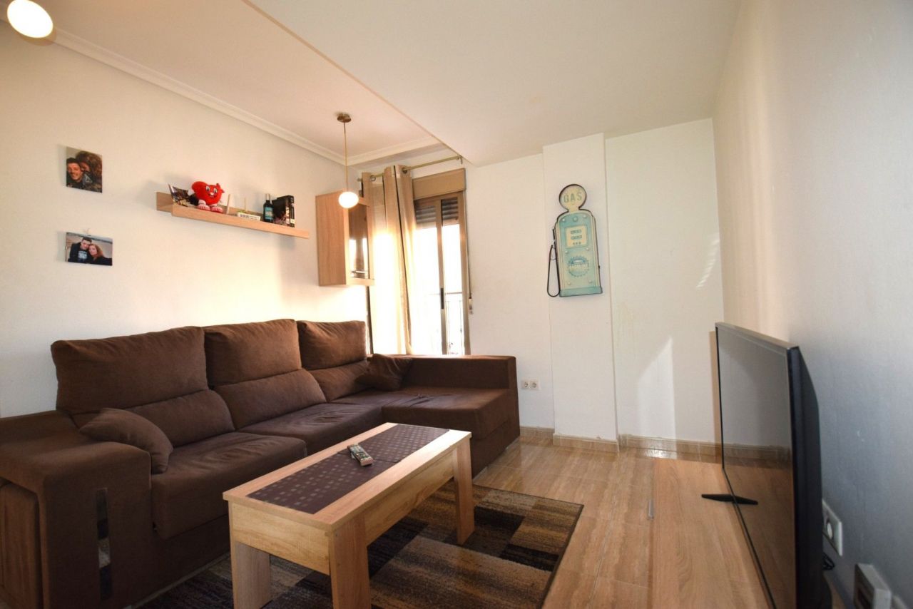 Apartment in Guardamar del Segura, Spain, 81 sq.m - picture 1