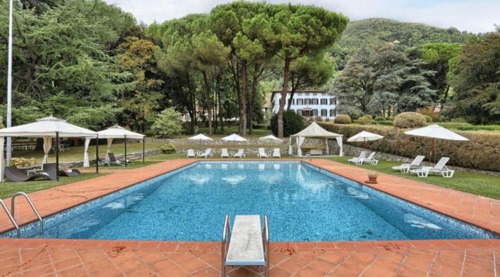 Hotel in Camaiore, Italien, 1 200 m2 - Foto 1