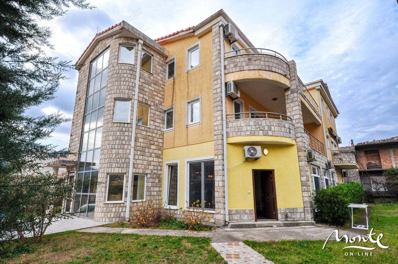Wohnung in Budva, Montenegro, 73 m2 - Foto 1