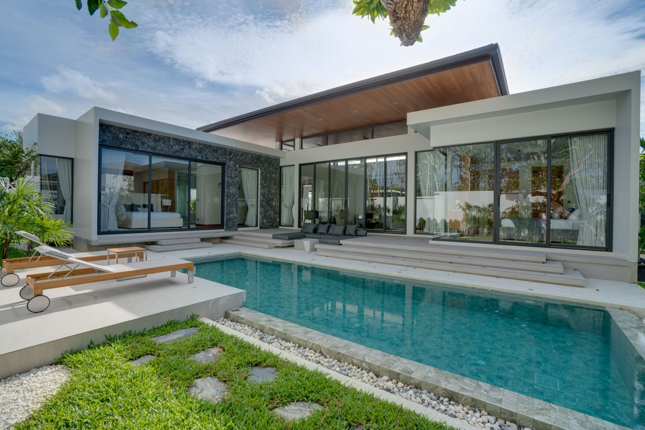 Villa on Phuket Island, Thailand, 313 sq.m - picture 1