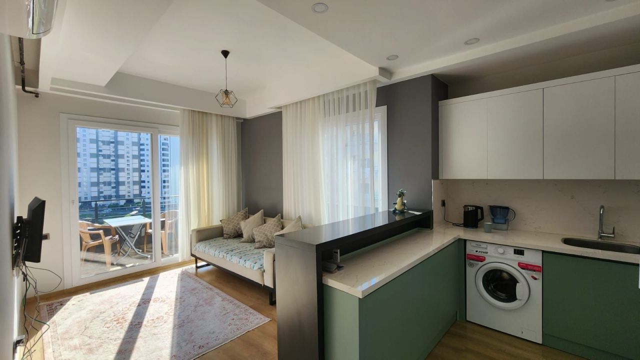 Appartement à Mersin, Turquie, 55 m² - image 1