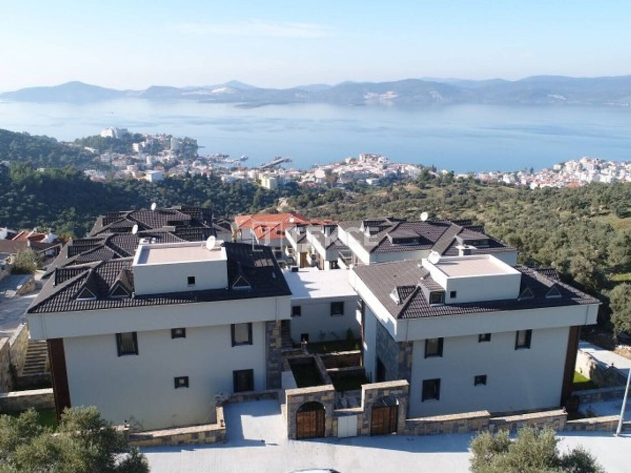 Villa à Milas, Turquie, 200 m2 - image 1