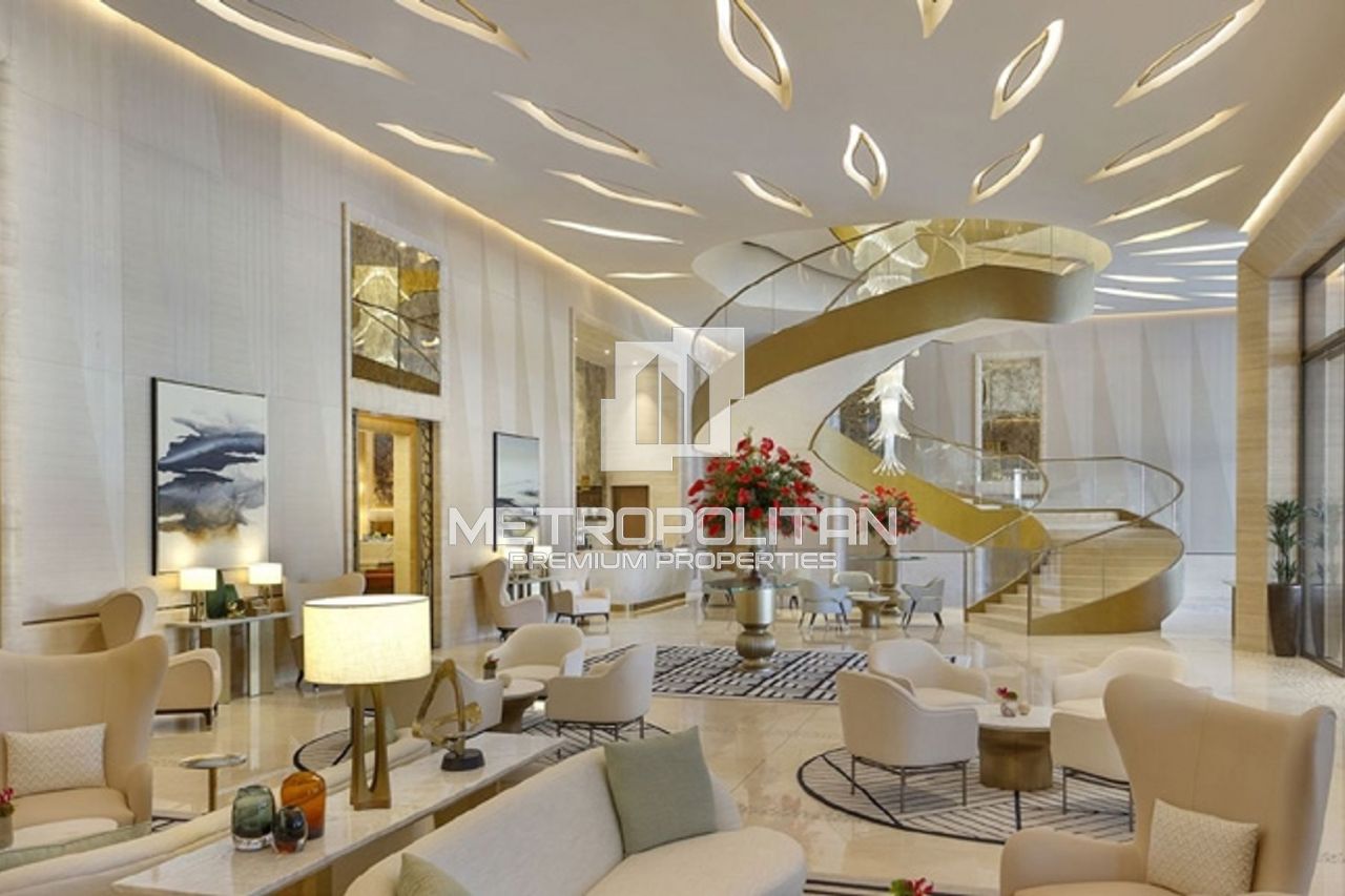 Penthouse in Dubai, UAE, 378 sq.m - picture 1
