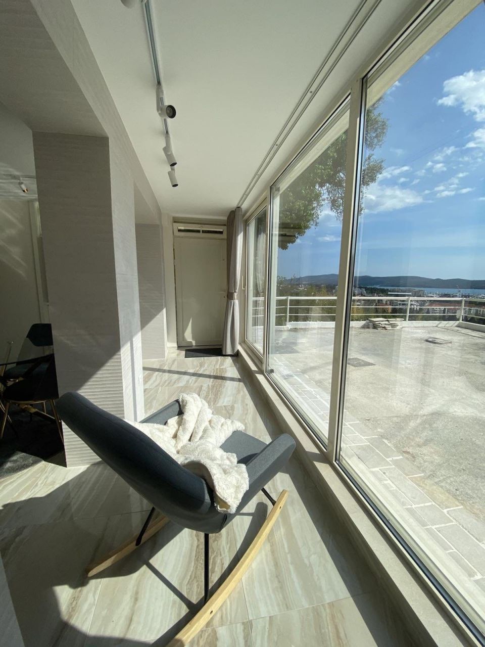 Flat in Tivat, Montenegro, 44 sq.m - picture 1