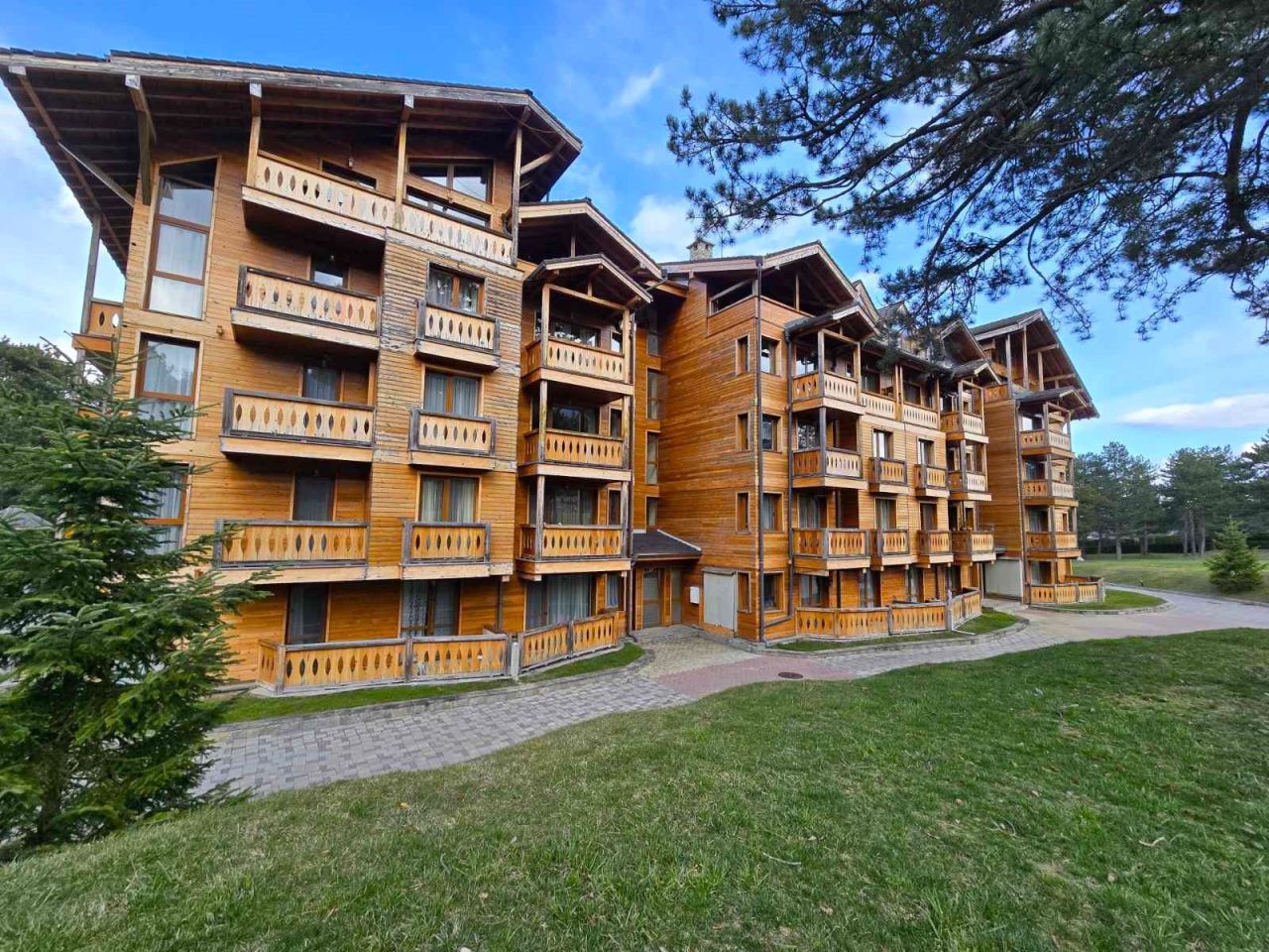 Apartment in Bansko, Bulgaria, 76 sq.m - picture 1