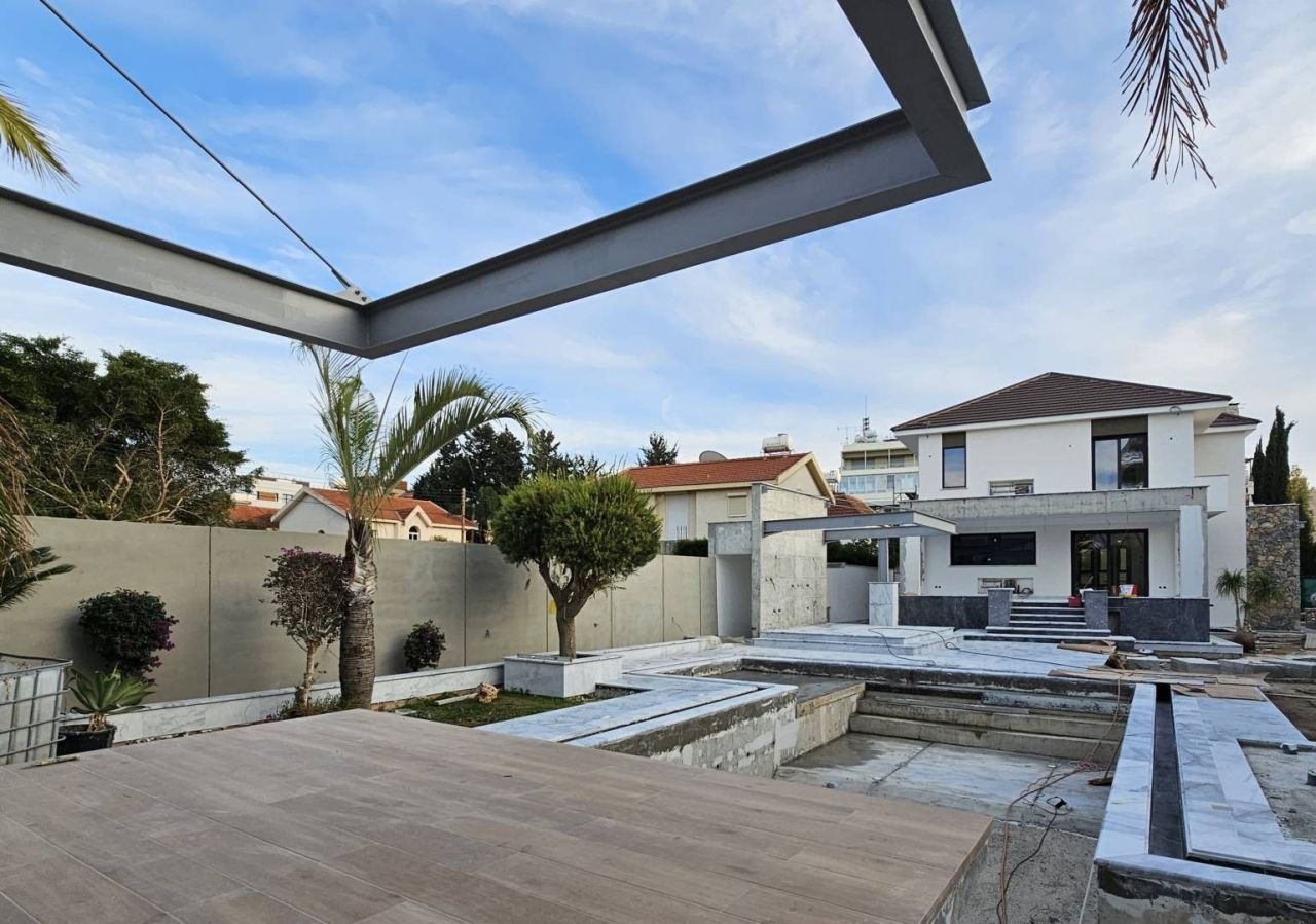 Villa in Limassol, Cyprus, 496 sq.m - picture 1