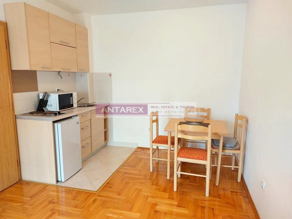Apartment in Igalo, Montenegro, 36 sq.m - picture 1