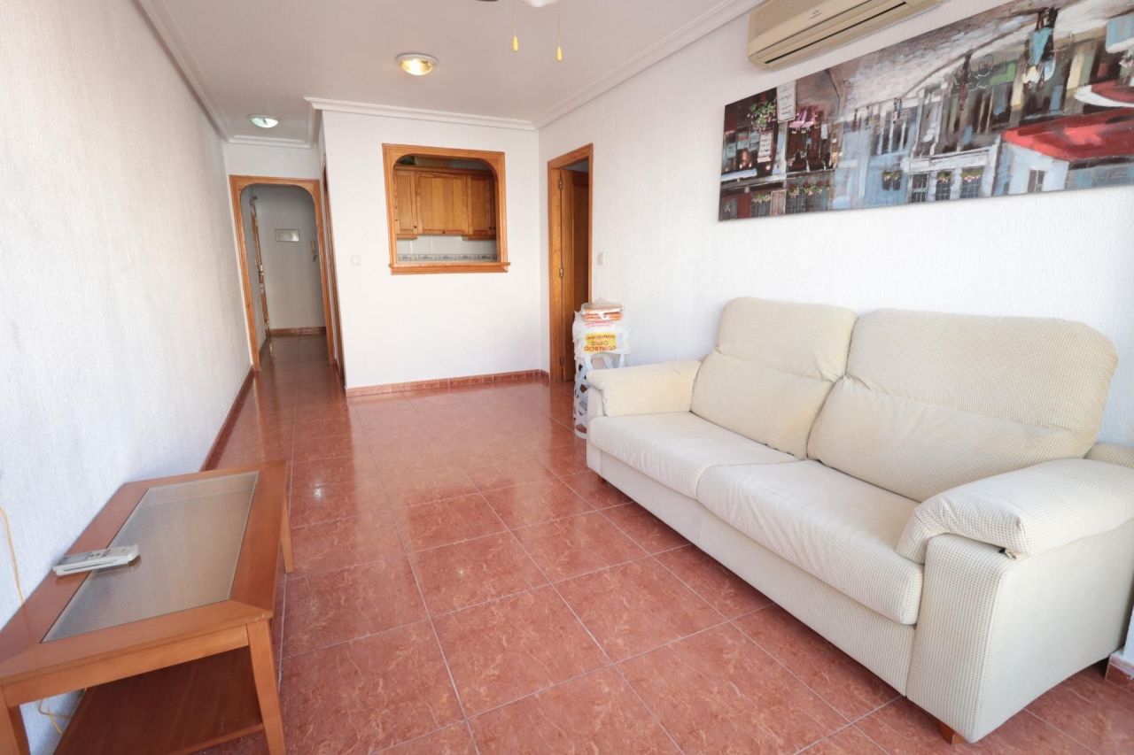 Appartement à Torrevieja, Espagne, 60 m2 - image 1