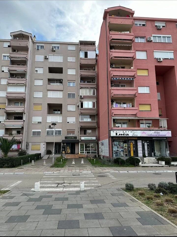Wohnung in Bar, Montenegro, 102 m2 - Foto 1