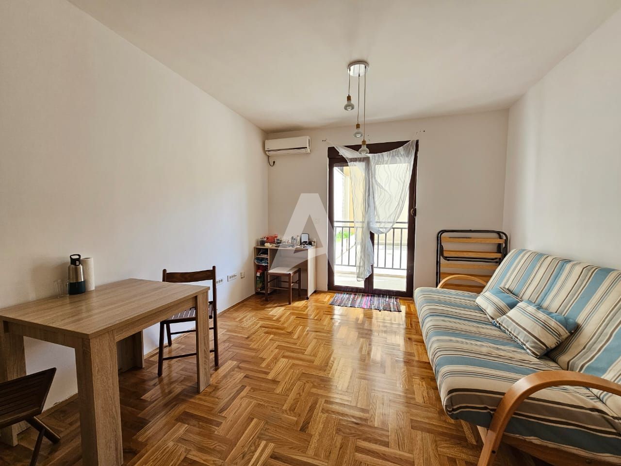 Apartment in Budva, Montenegro, 30 sq.m - picture 1