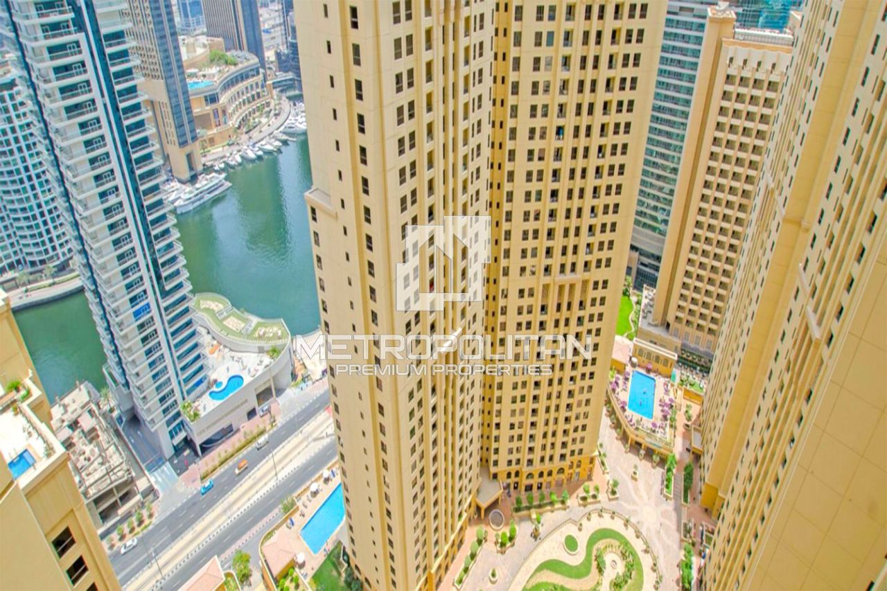 Apartment in Dubai, UAE, 136 sq.m - picture 1