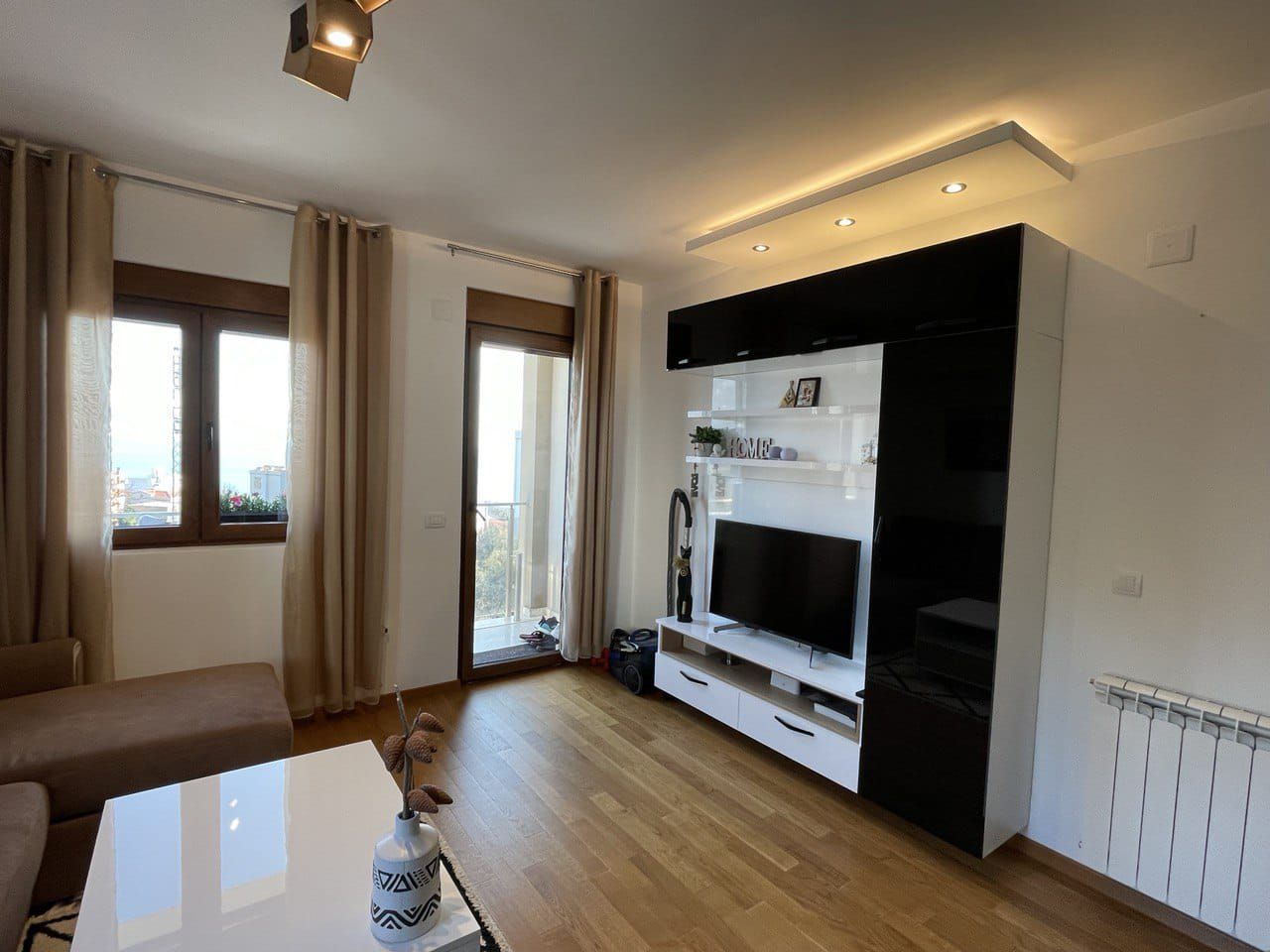 Wohnung in Becici, Montenegro, 41 m2 - Foto 1