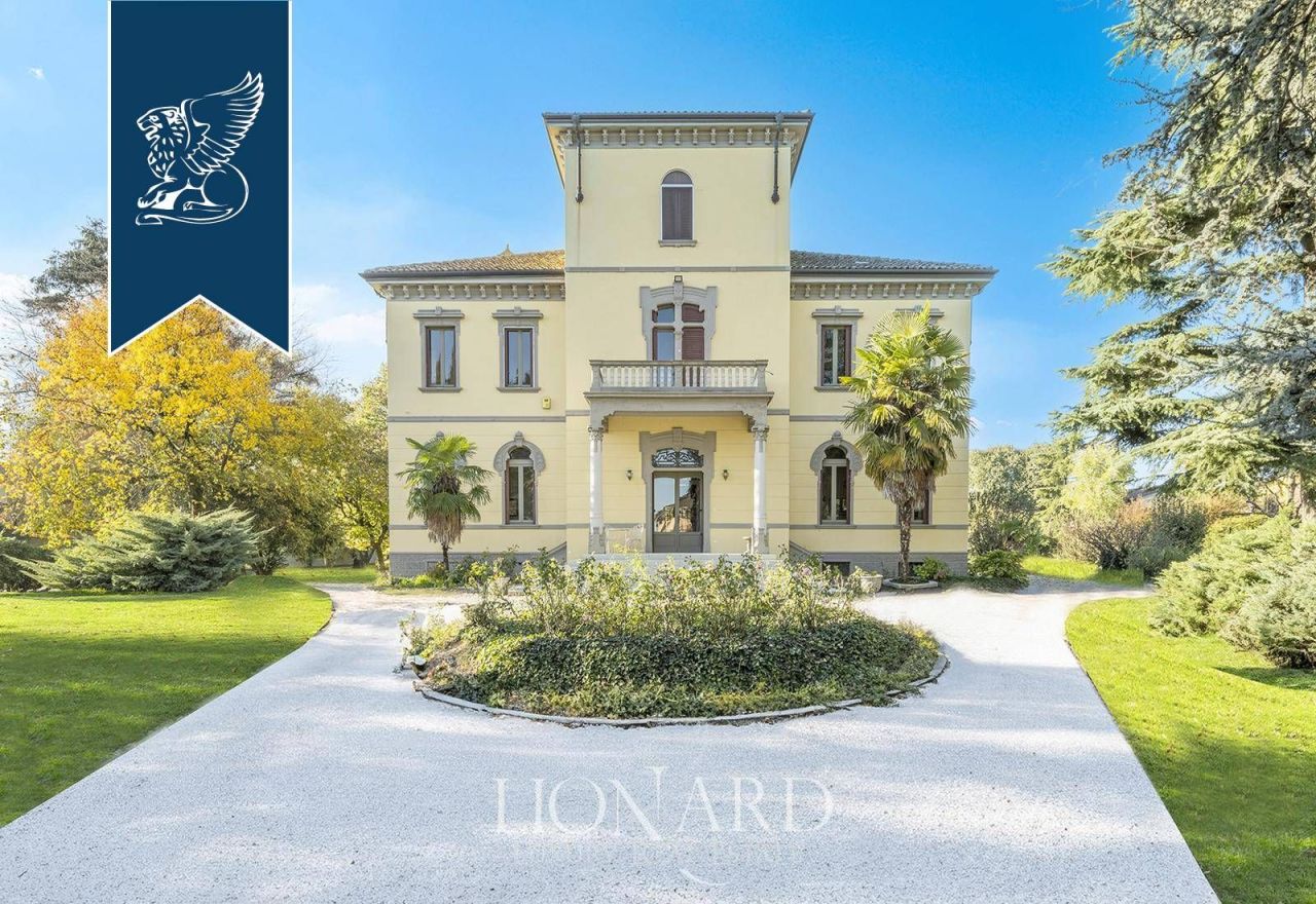Villa en Cremona, Italia, 500 m2 - imagen 1