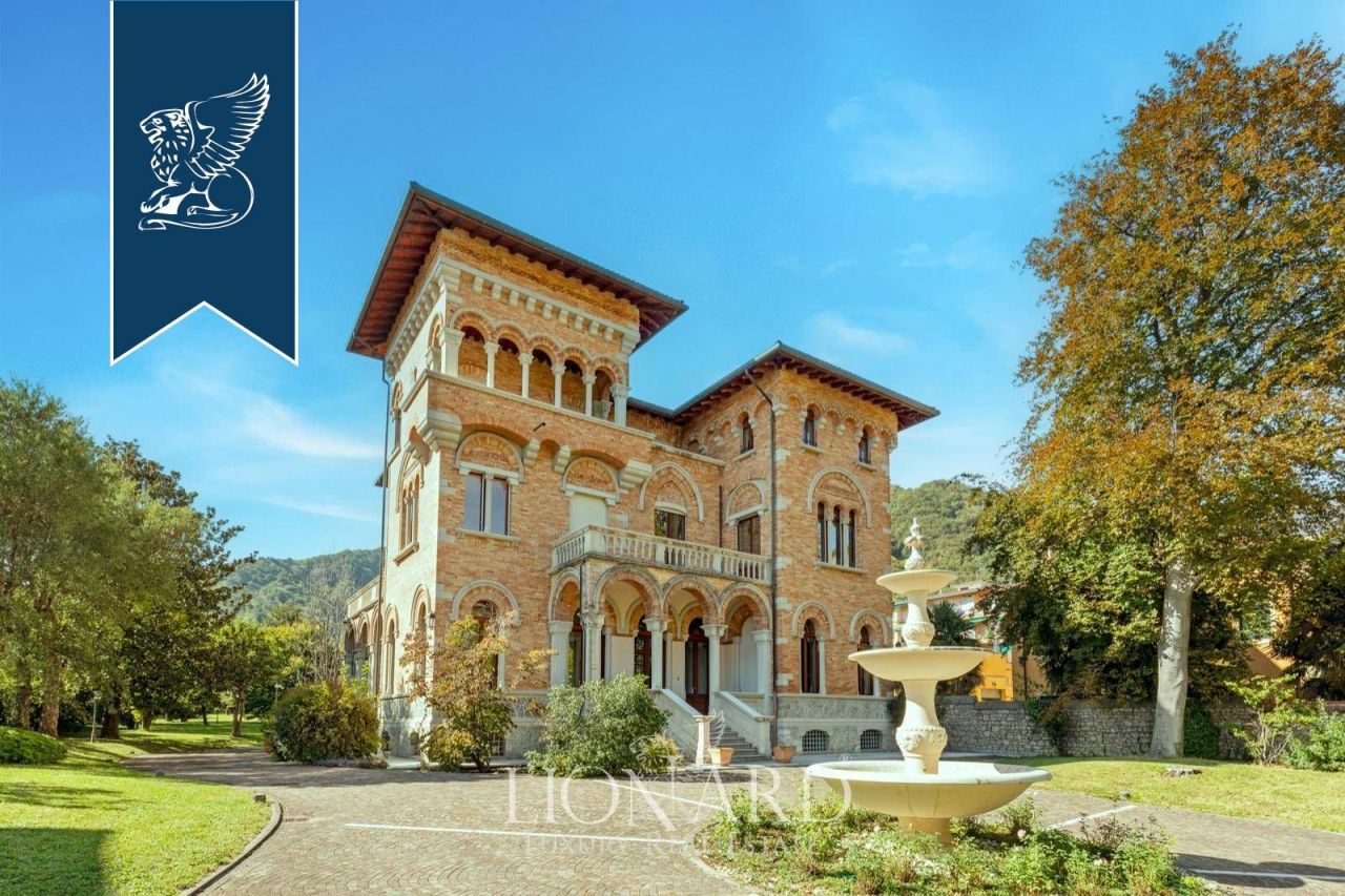 Villa en Treviso, Italia, 781 m2 - imagen 1
