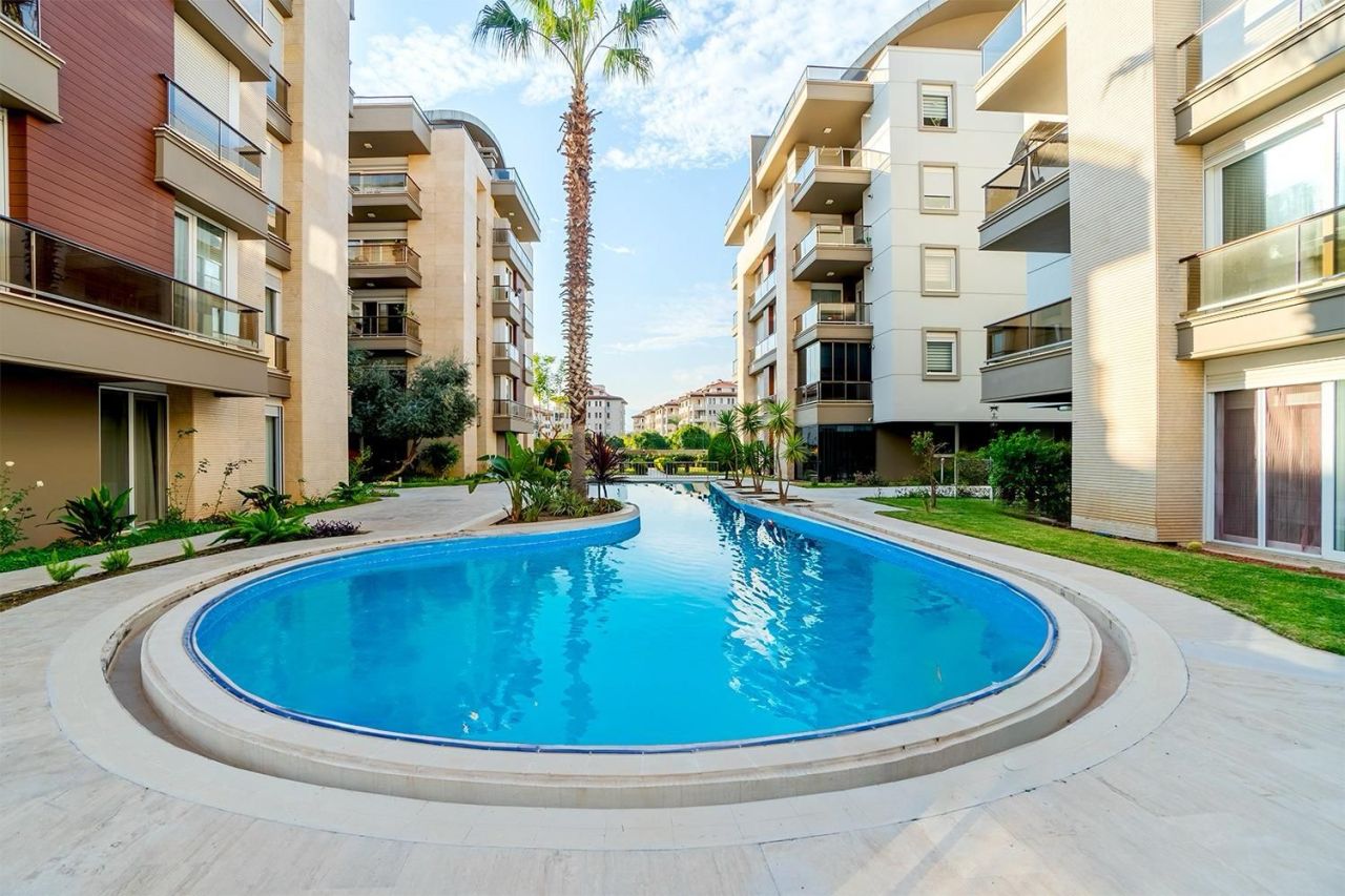 Appartement à Antalya, Turquie, 215 m2 - image 1