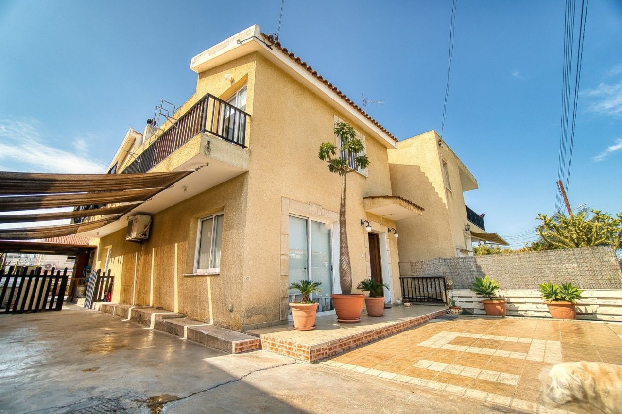 Villa in Paphos, Cyprus, 149 sq.m - picture 1