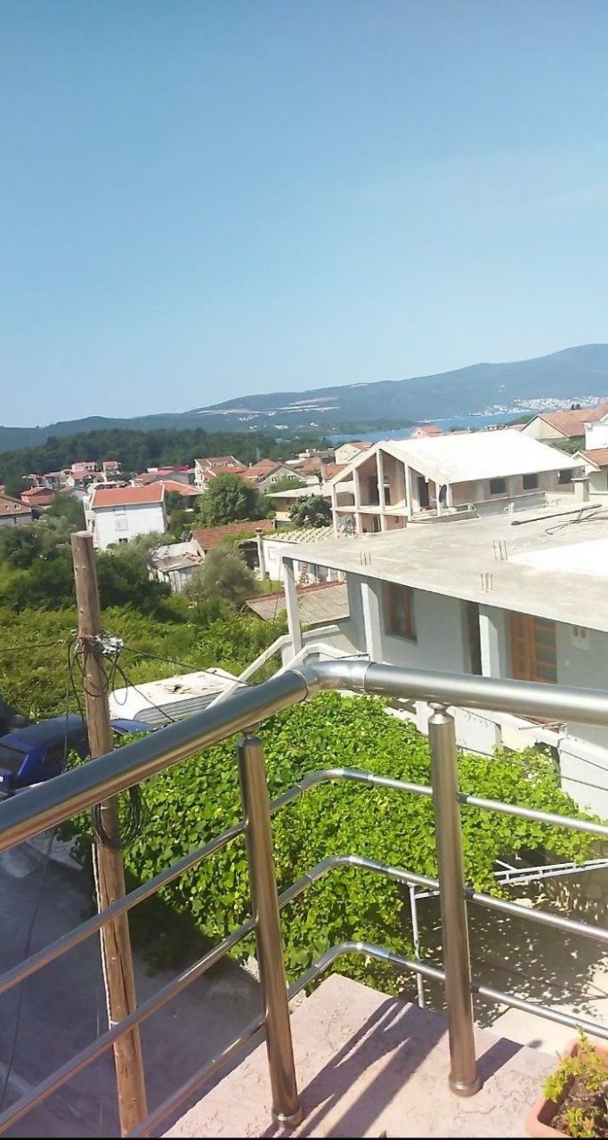 Wohnung in Tivat, Montenegro, 100 m2 - Foto 1
