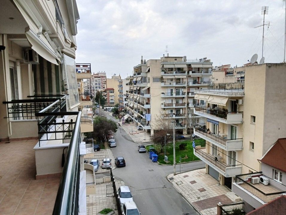Flat in Thessaloniki, Greece, 86 sq.m - picture 1
