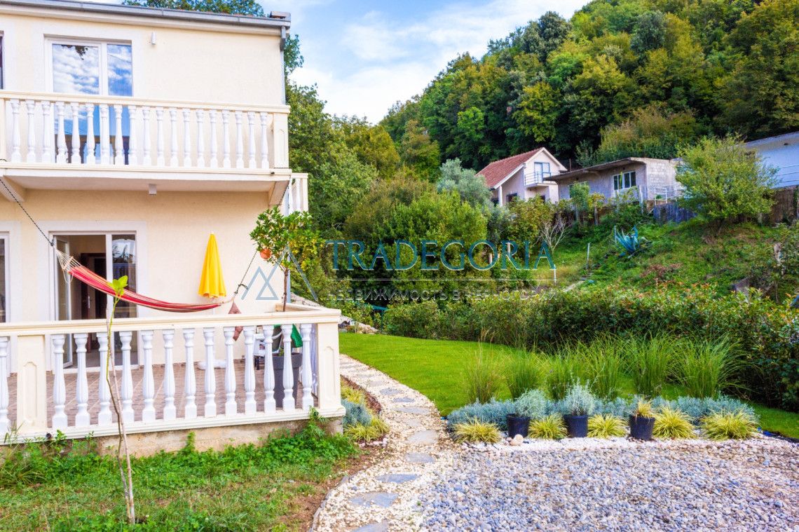 Haus in Kruče, Montenegro, 148 m2 - Foto 1