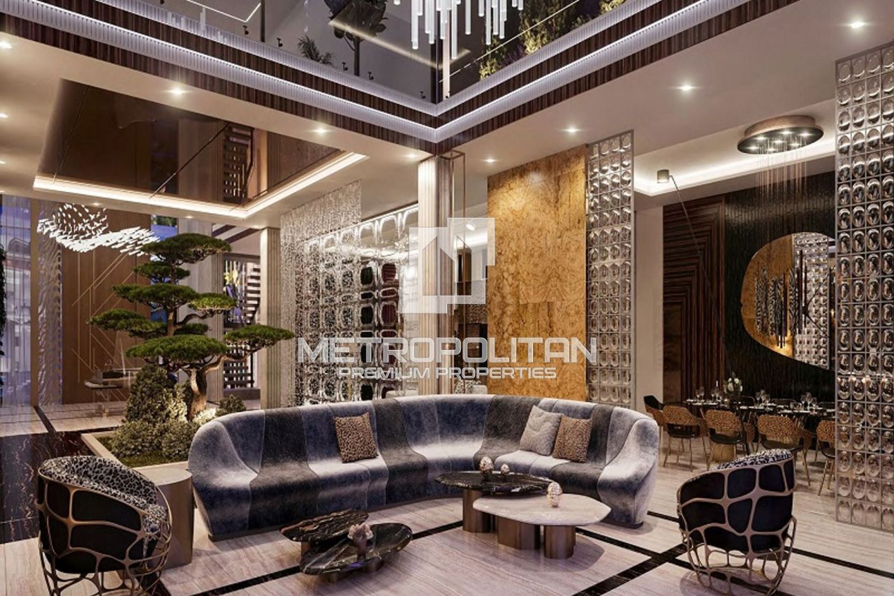 Villa à Dubaï, EAU, 418 m2 - image 1